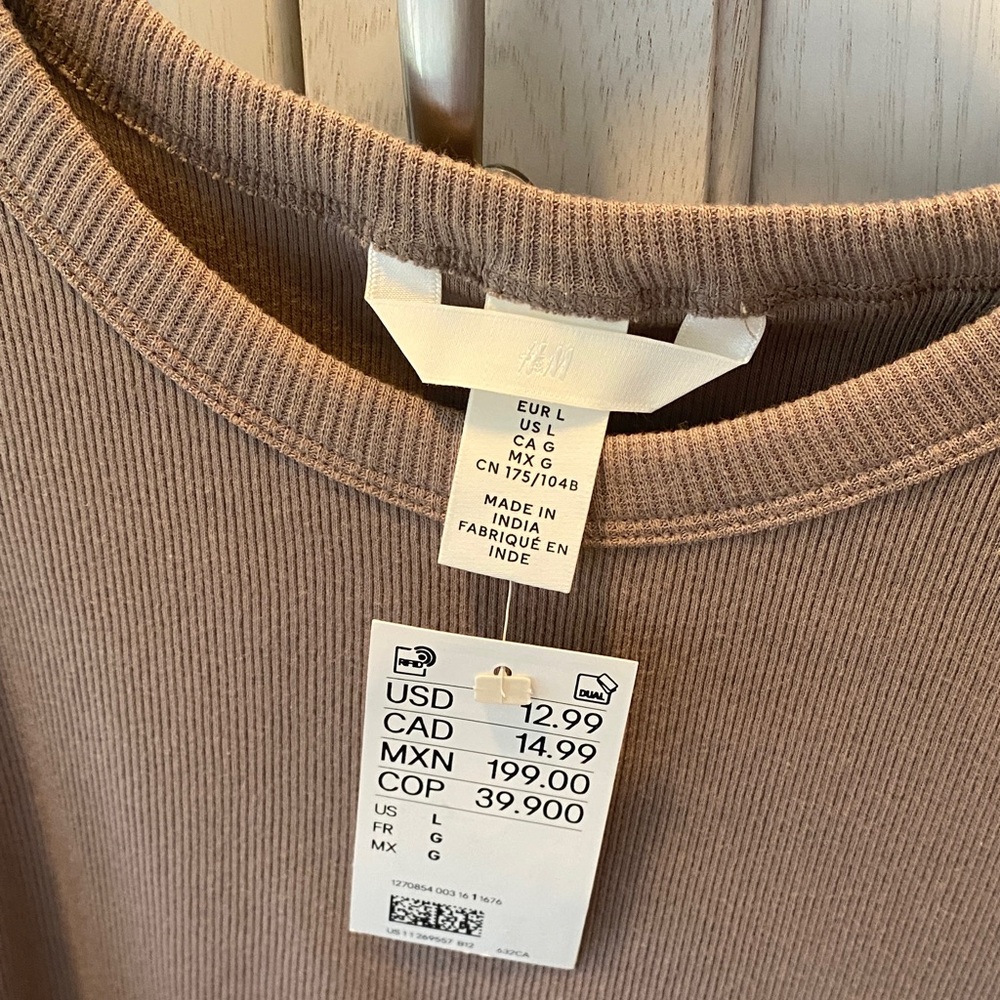 NWT H&M Ribbed tank top in Warm Taupe
